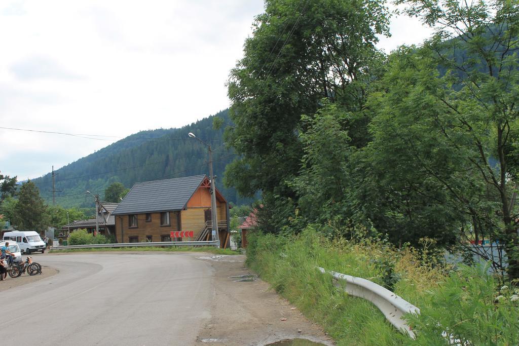 Cottage U Yaremy Микуличин Екстериор снимка